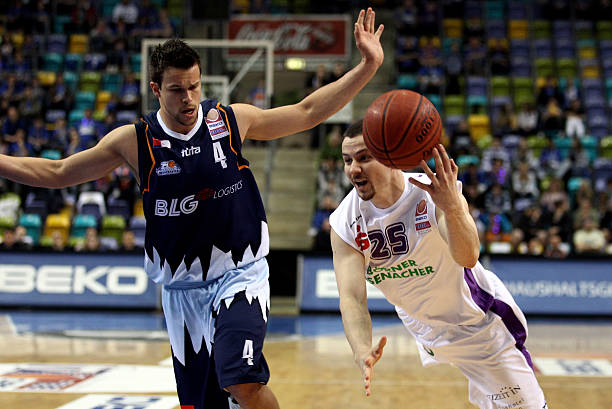 新报道指出 新报道指出